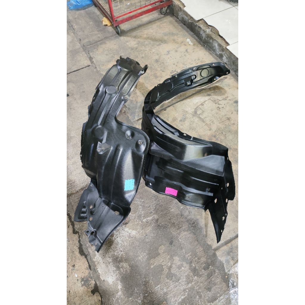 Liner fender innova / penahan lumpur Innova 2008-2014 / liner innova / liner inova