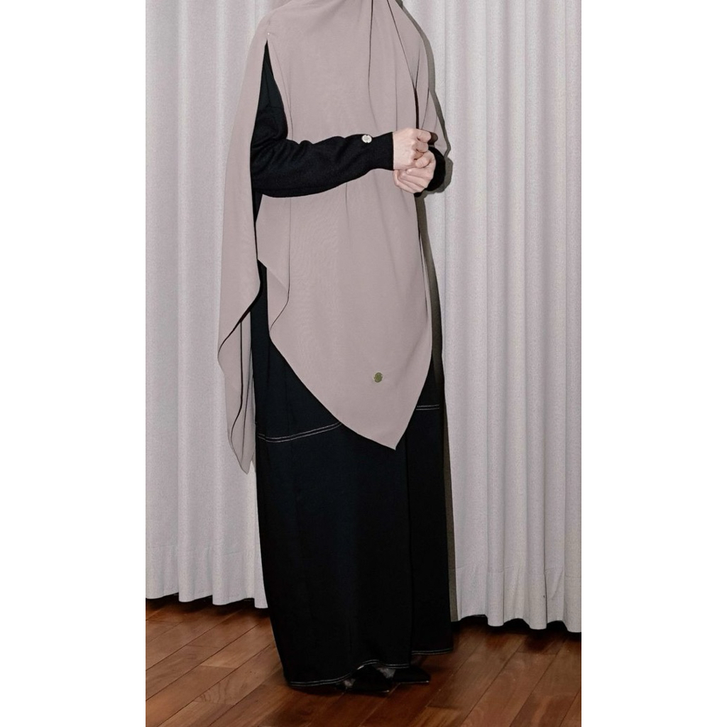 Casa Basic Knit Abaya by Itsar Syari