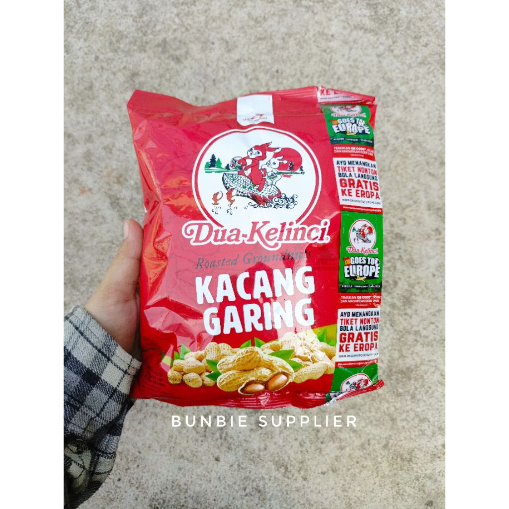 

Kacang Garing Dua Kelinci 145gr
