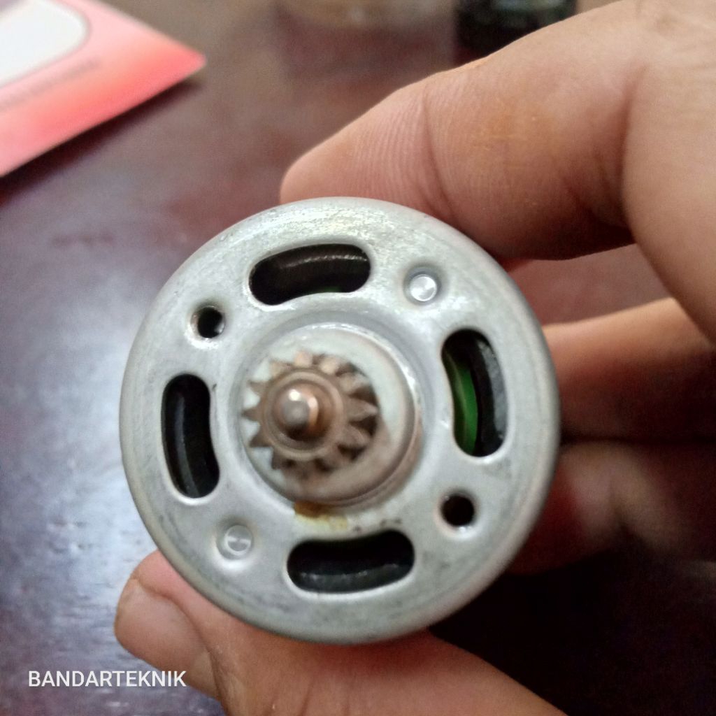 Dinamo Motor Bor Baterai 12V