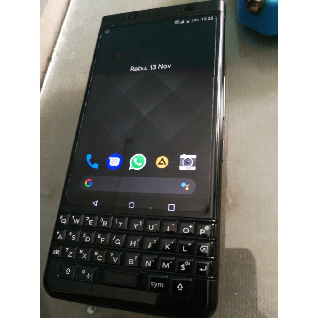 Blackberry Keyone