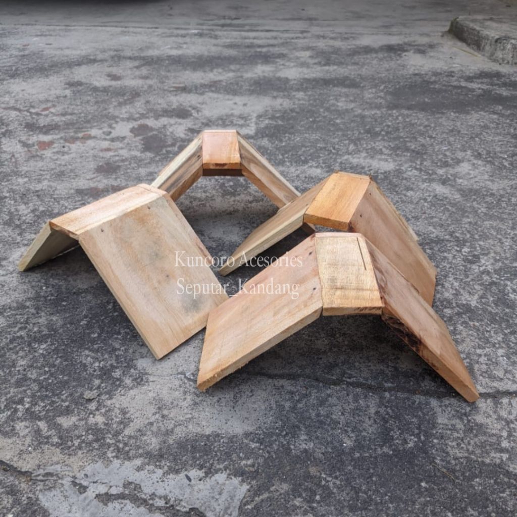 TENGGERAN MERPATI KAYU MAHONI TANGKRINGAN BURUNG MERPATI POS KOLONI UMBARAN BURUNG DARA PERKUTUT LOV
