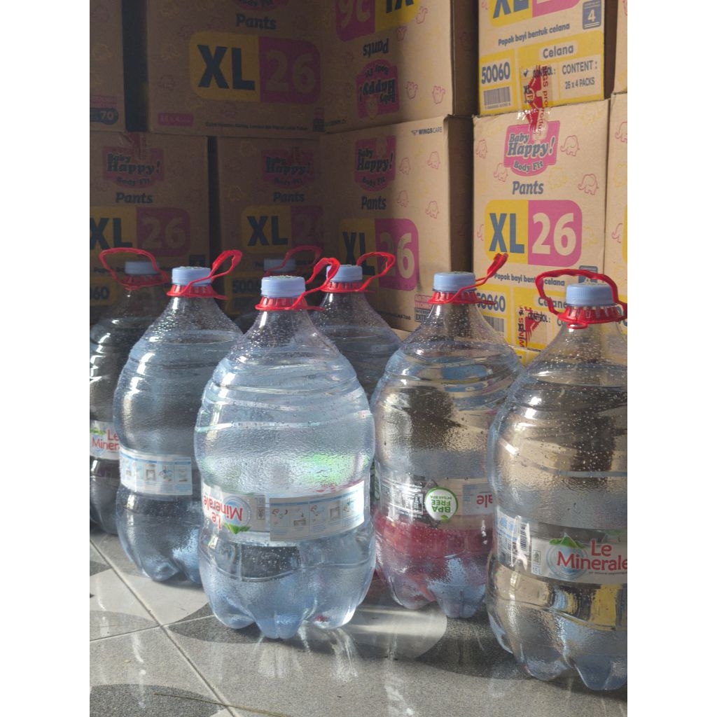 

Le Minerale Air Minum Galon 15 Liter