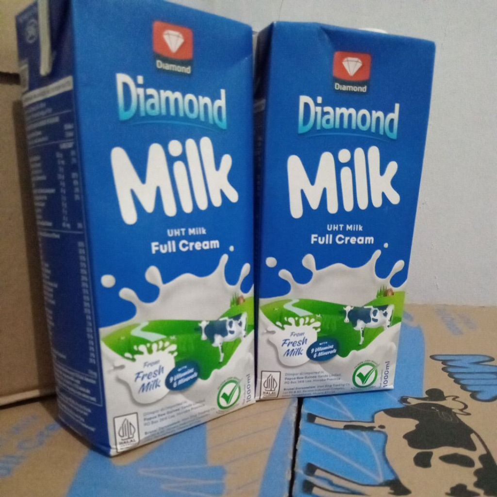 

Susu UHT Diamond 1000ML Full Cream