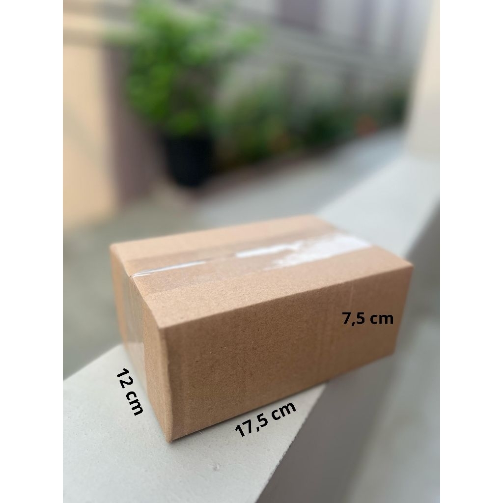 

Karton Box Ukuran 17,5cm x 12cm x 7,5cm