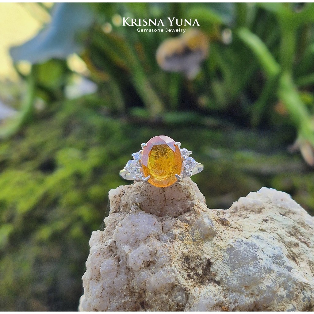 Natural Thailand Yellow Sapphire Ring