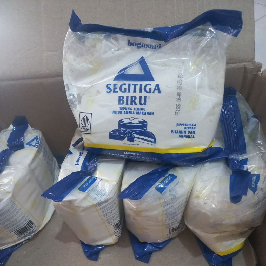

Terigu Segitiga Biru 500gr