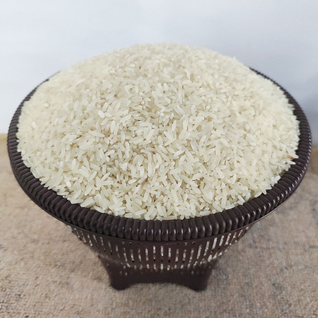 

Beras Lokal beras Pulen Putih Panenan Sendiri kemasan 1kg Rice