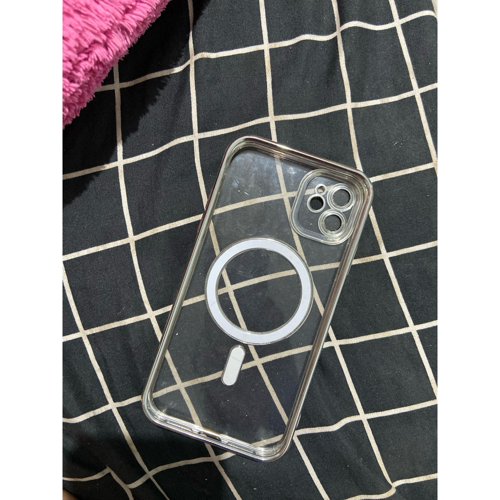 Preloved case iPhone 11 MagSafe