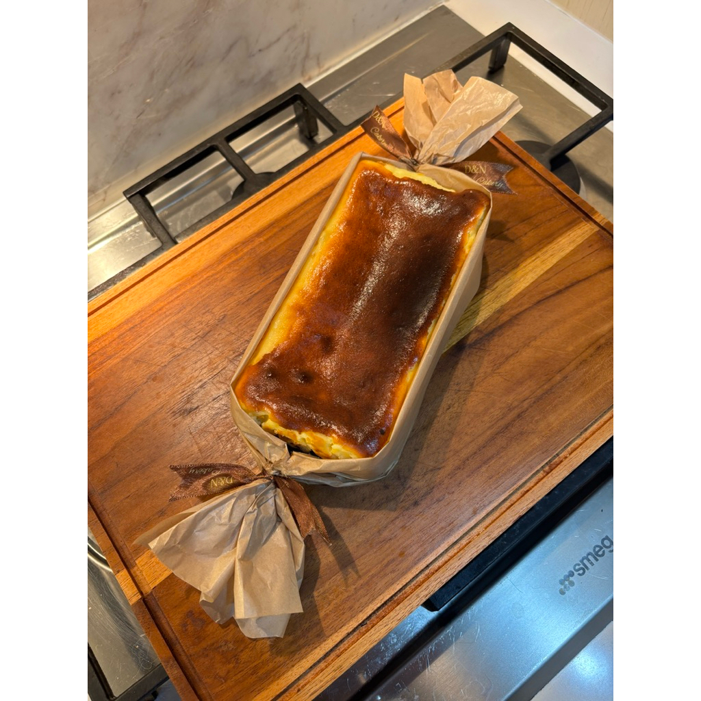 

Burnt Cheese Brownie 22x11x8cm