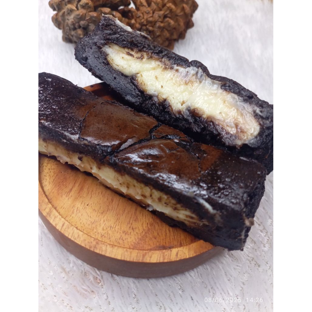

Brownis insert Cheescake