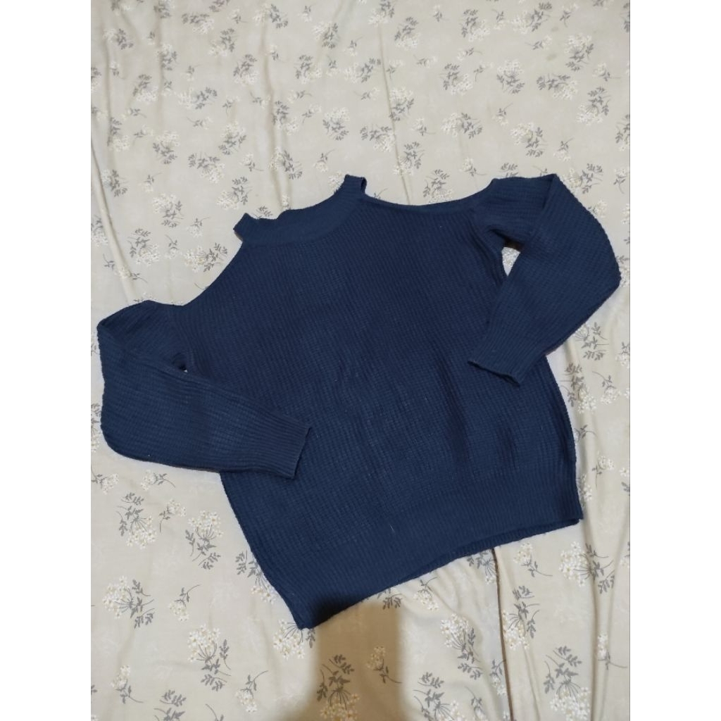 BAJU KNITT BAJU RAJUT OFF SHOULDER ATASAN KNITT PRELOVED