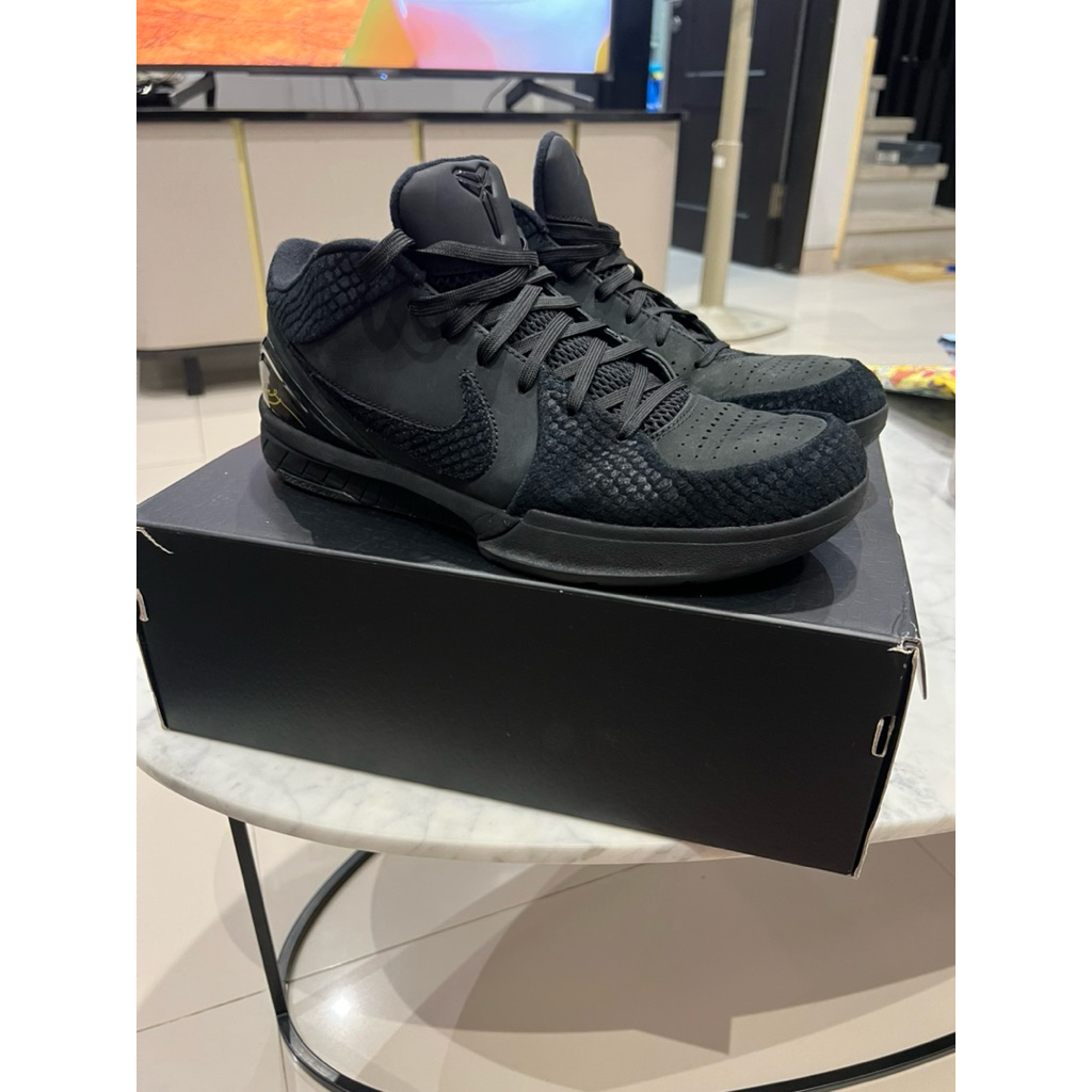 Nike kobe 4 Gift of mamba size 45 us11 Bekas Authentic ORIGINAL