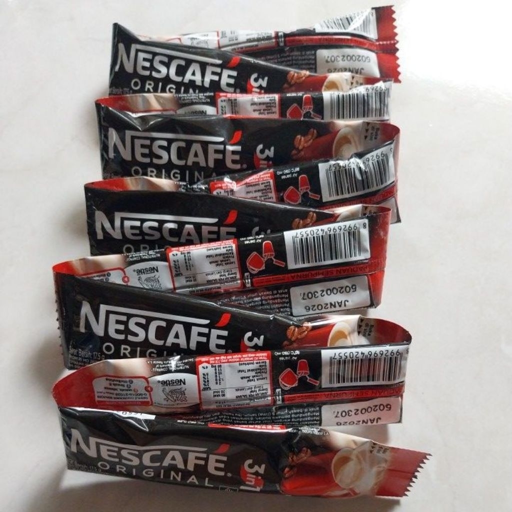 

Kopi Nescafe Original Sachet 3 in 1 Renceng isi 10 Sachet x 17.5gr