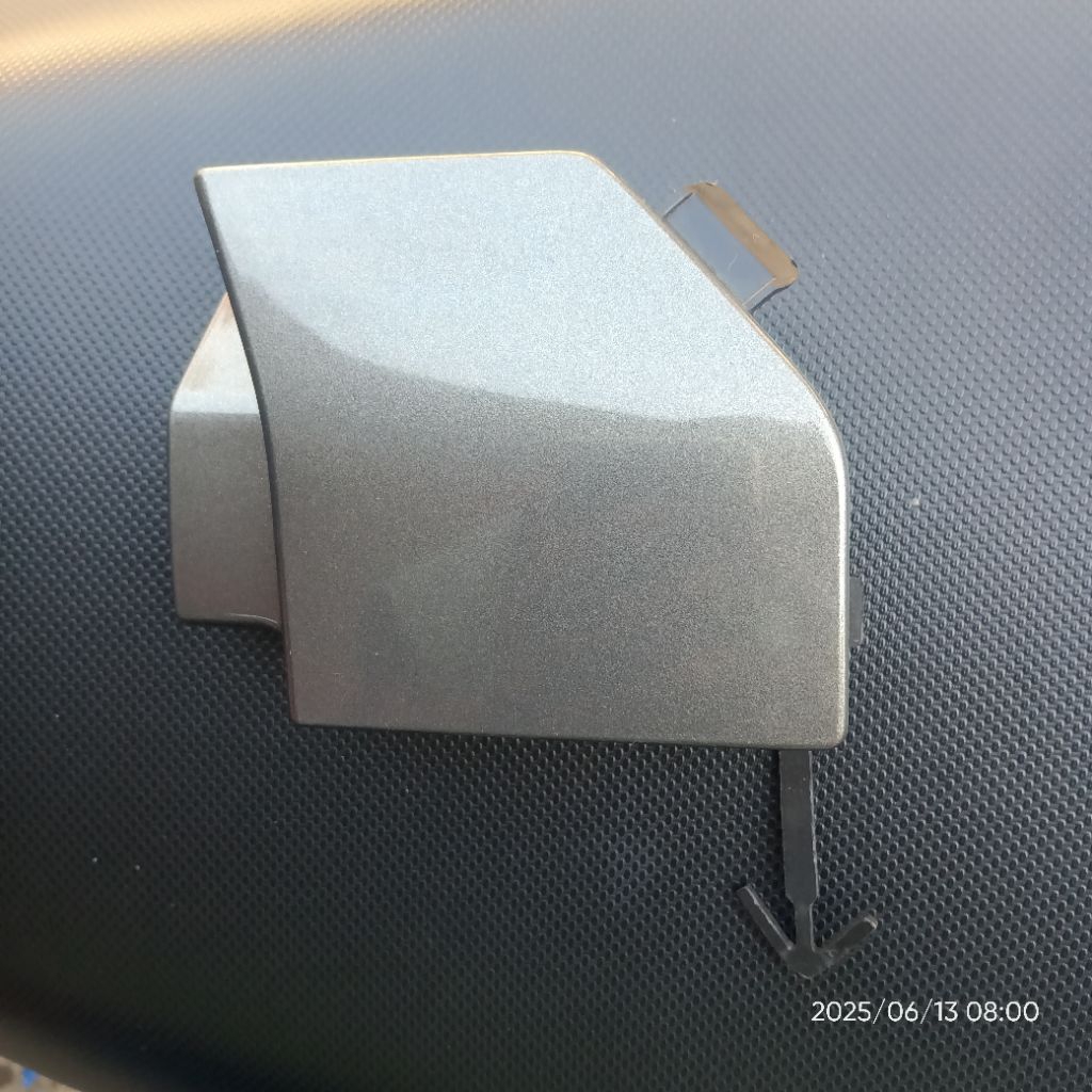 cover tutup derek depan tutup towing depan xpander cross original