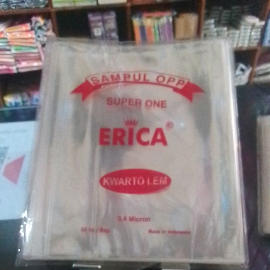 

SAMPUL OPP PLASTIK BENING KWARTO PLUS LEM PEREKAT isi 50 lembar