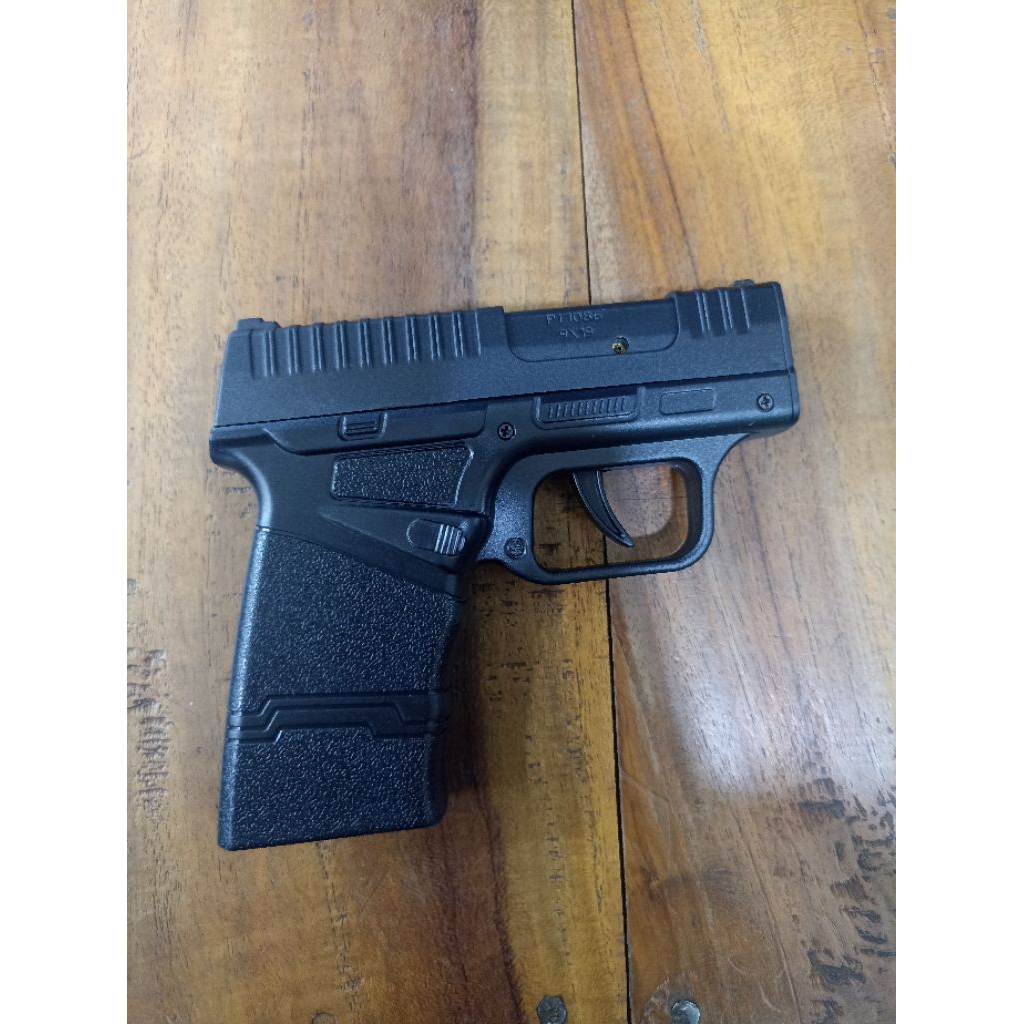 Korek Gas Isi Ulang Bentuk Pistol Keren