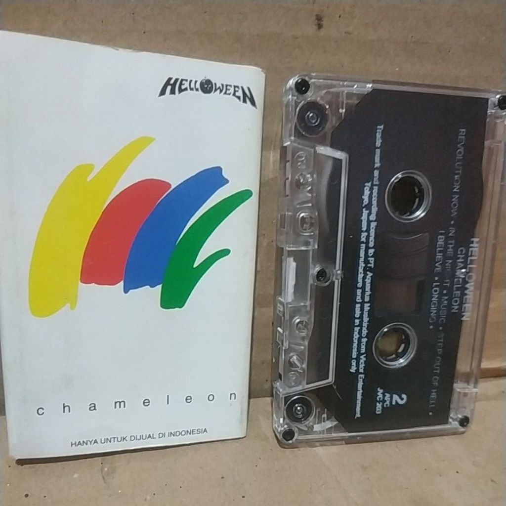 Kaset pita Helloween : Chameleon