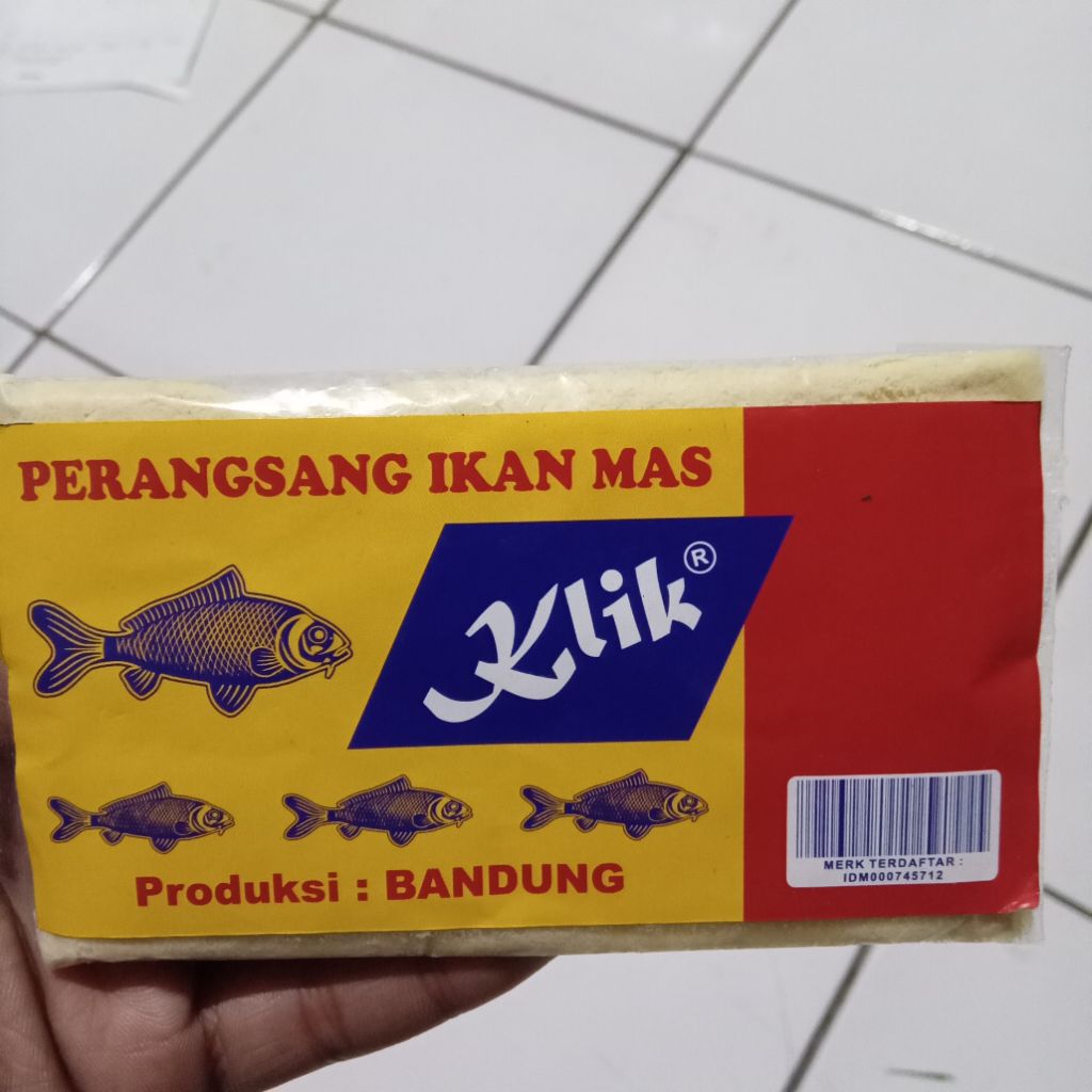Umpan pancing Klik perangsang Ikan Mas