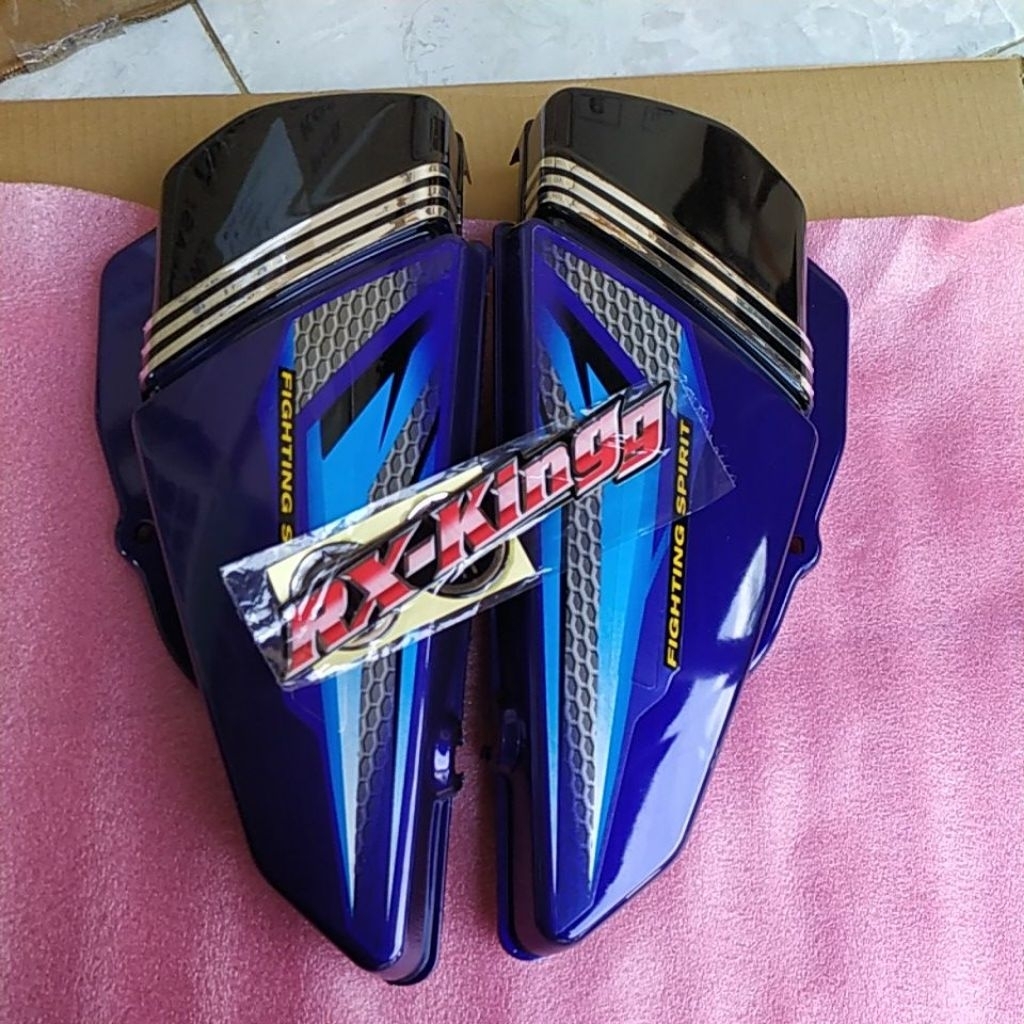 Box Tutup Aki RX King 2005 Biru Set Emblem