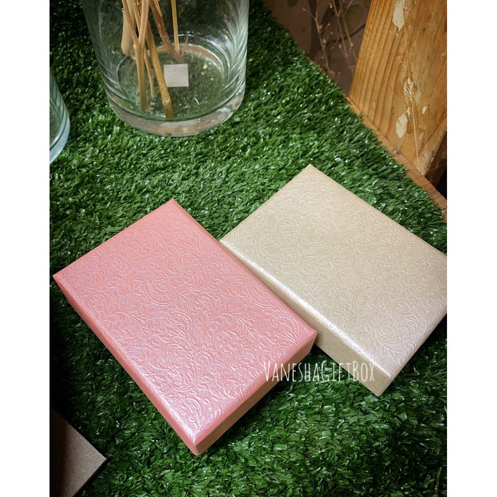 

Hardbox Box Aksesoris Gift Box Kotak Kado