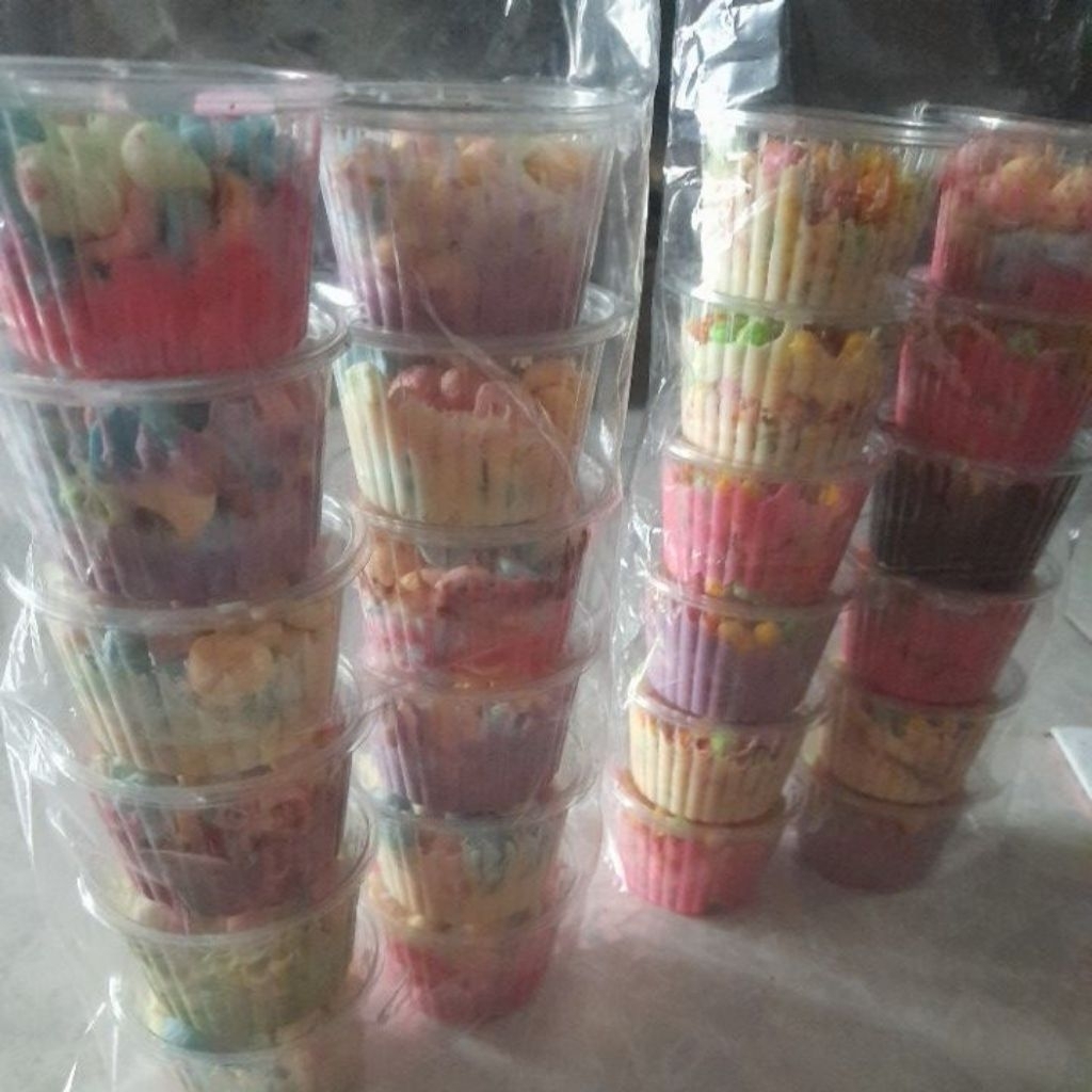 

Snack 2000an snack viral snack cuan anak2 pasti suka 1pak isi 12 cup