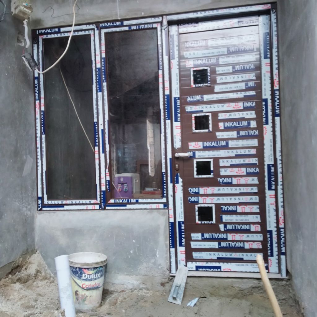 Pintu spandrel full aluminium