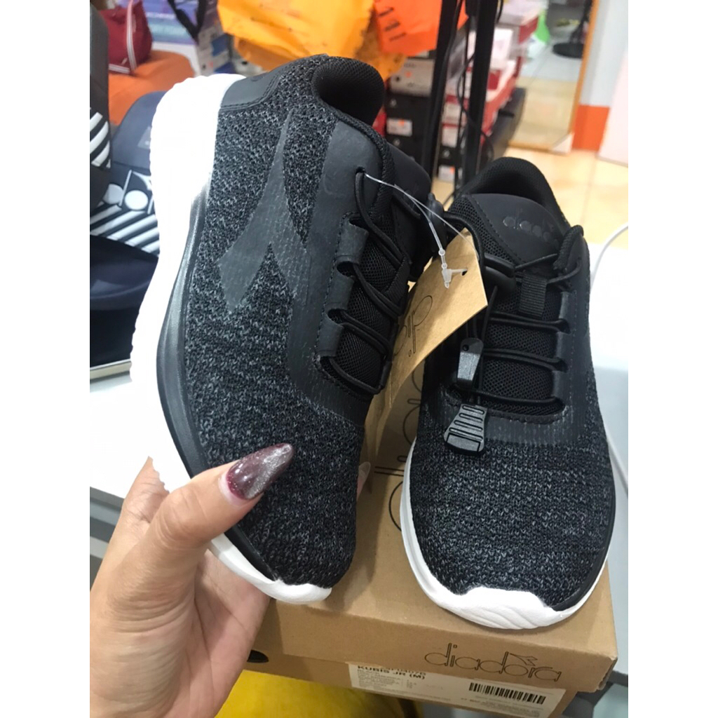 sepatu sekolah anak diadora hitam kubis Jr