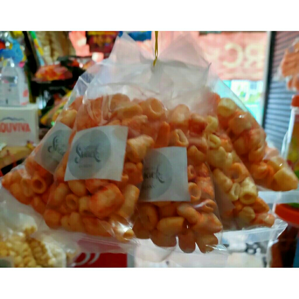 

kerupuk makroni rasa balado