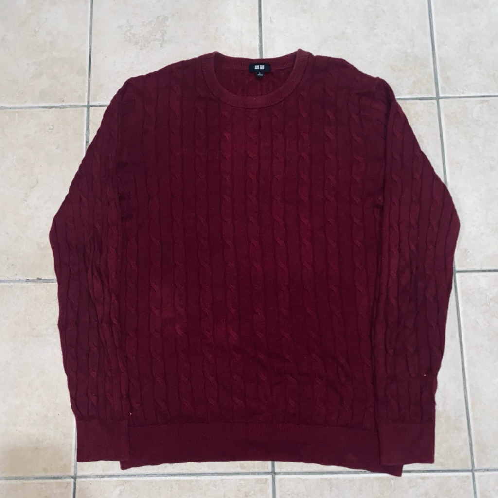 PRELOVED CABLE KNIT UNIQLO SIZE L