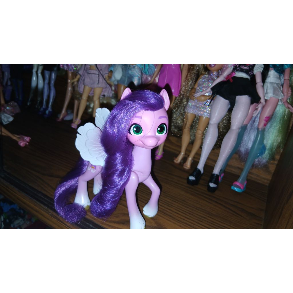 my Little Pony g5 preloved bekas hasbro pipp petals ukuran sedang