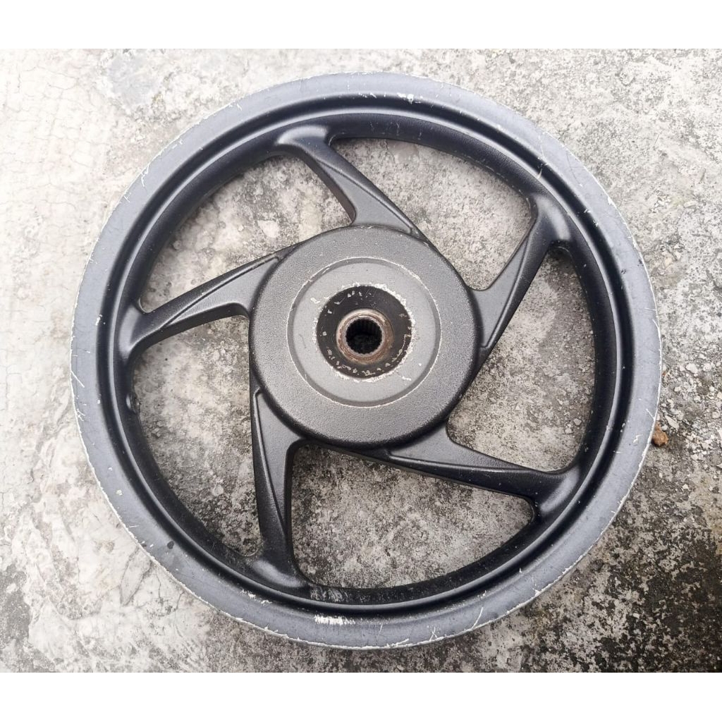 velg belakang vario 125 old original