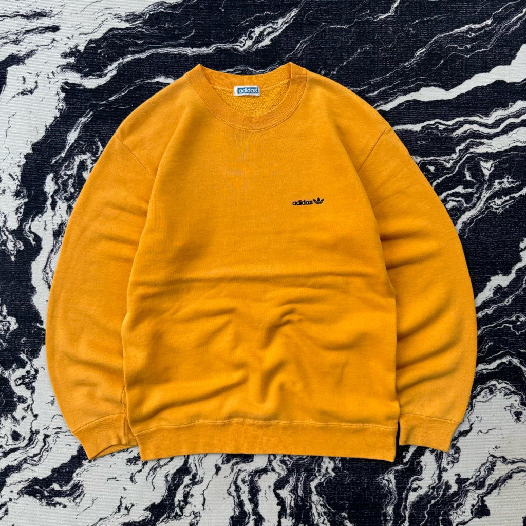 Vintage adidas crewneck