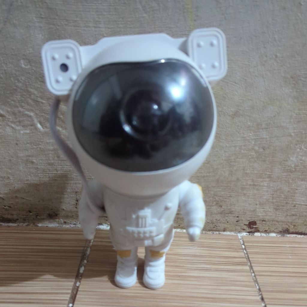 lampu tidur astronot