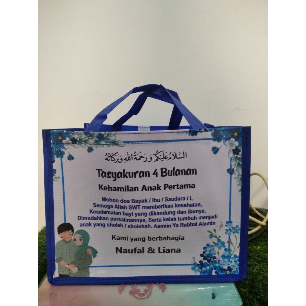 

Tas souvenir aqiqah/tas souvenir ulangtahun/tas kotak/hampers/tas ulang tahun/tas souvenir uk. 27 x 18 x 20