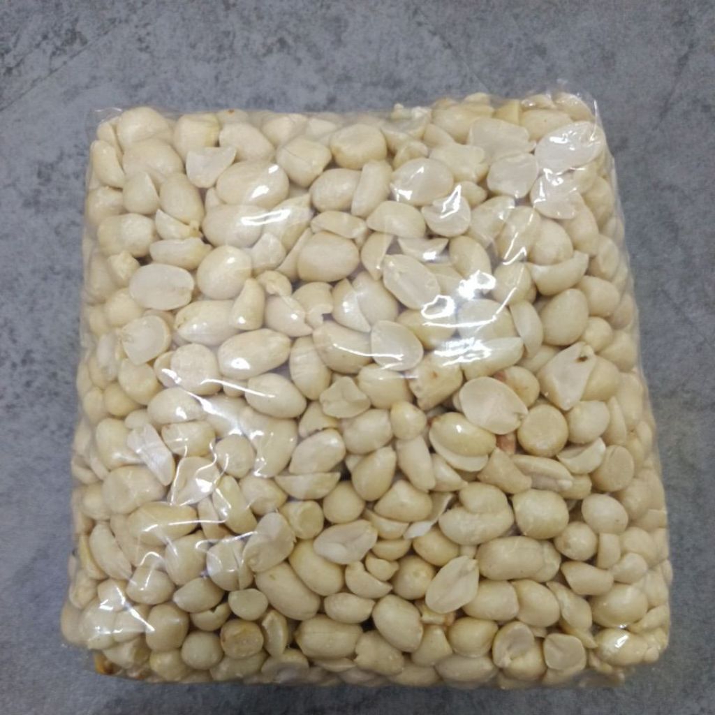 

kacang tanah kupas repack 1kg