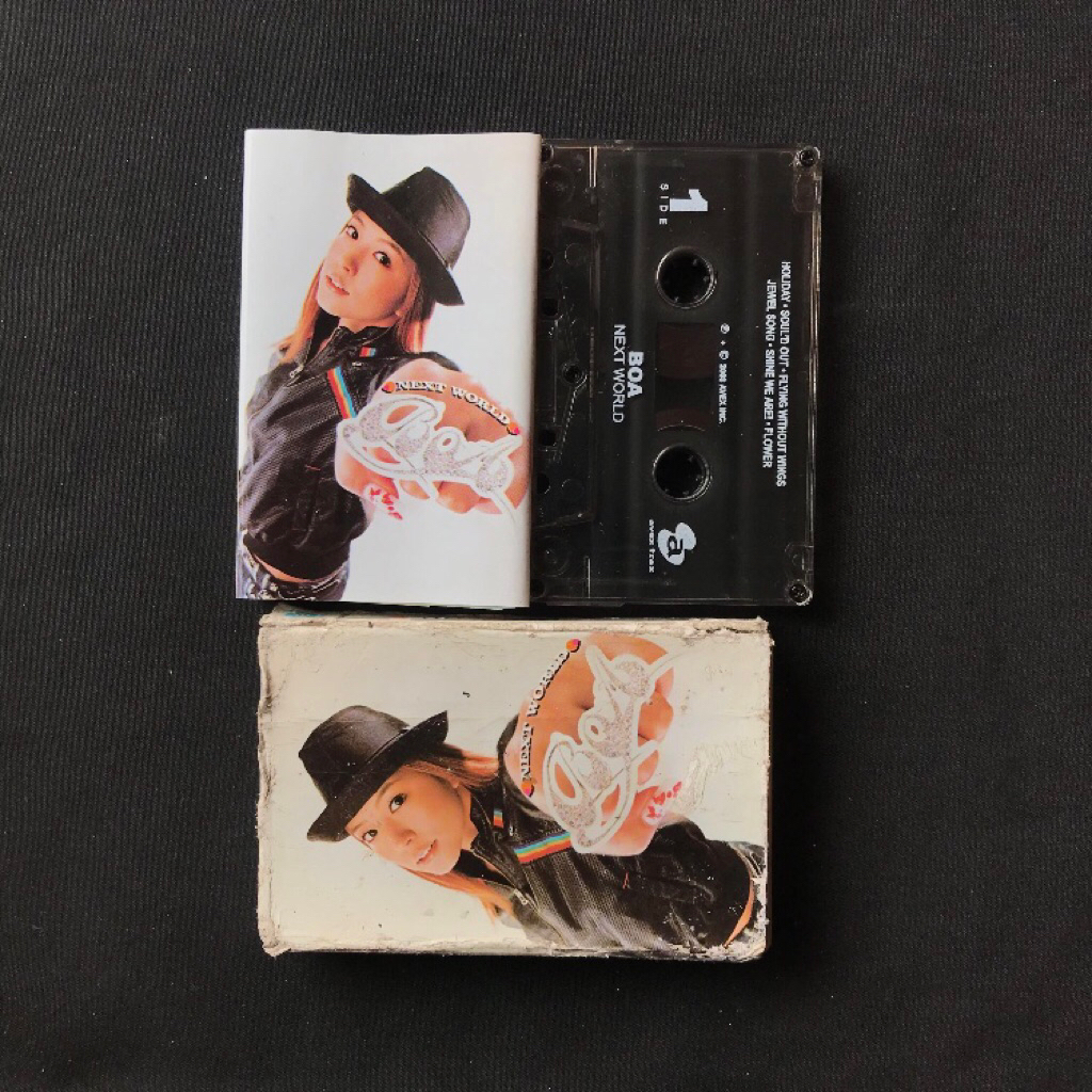 Kaset pita boa - next world