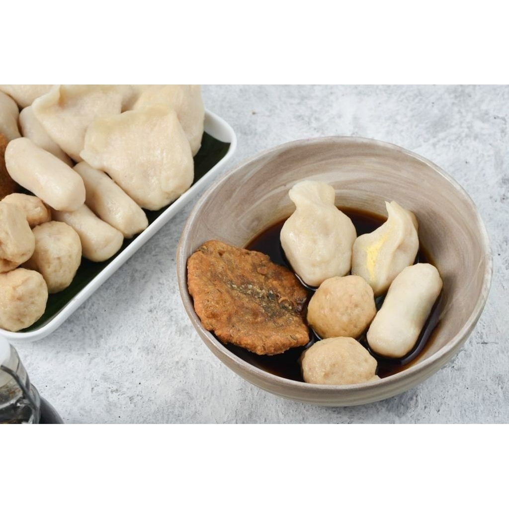 

Pempek Palembang Asli-Frozen Food-Varian Premium Mini "Kamil