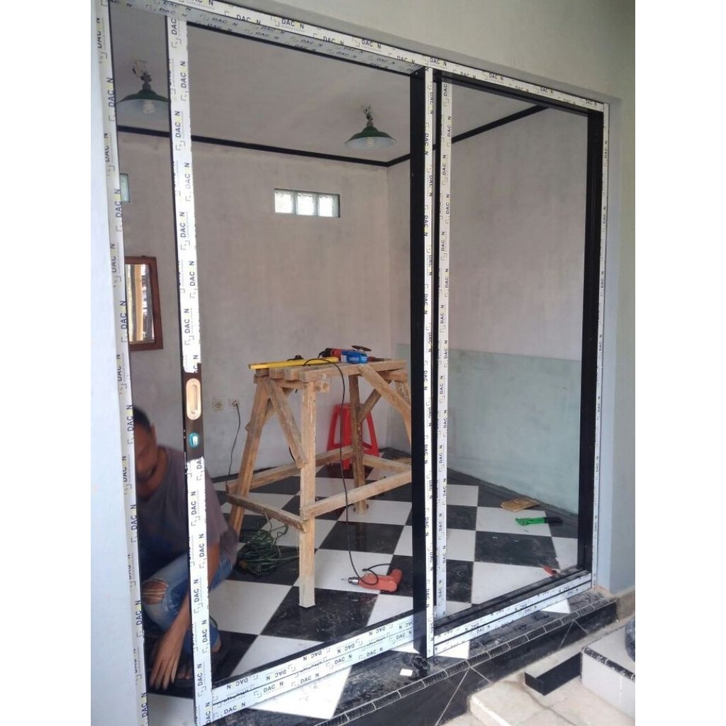 pintu geser 2 daun + kaca mati full ornamen