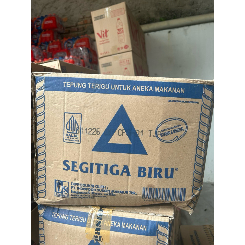 

Terigu Segitiga kemasan 500Gr perDUS isi 20pcs