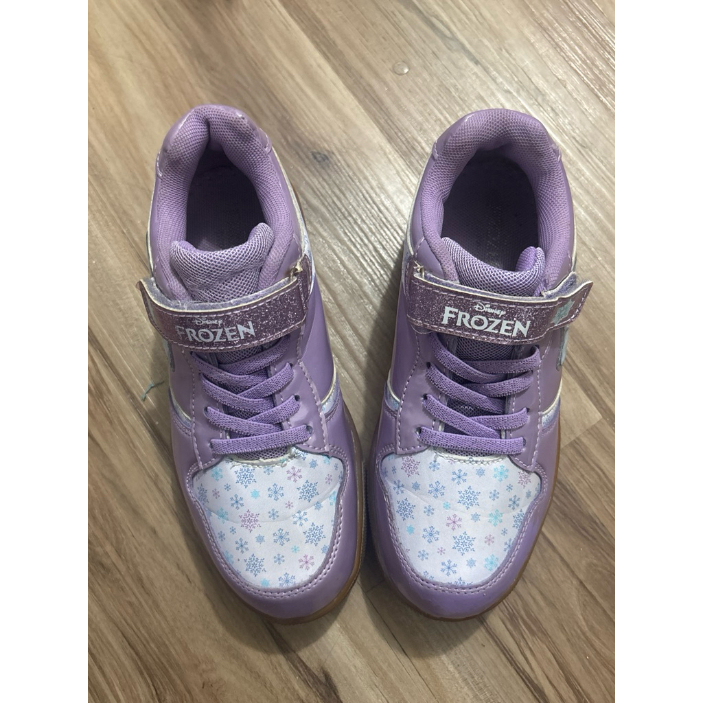 PRELOVED SEPATU RODA SEPATU ANAK PEREMPUAN FROZEN