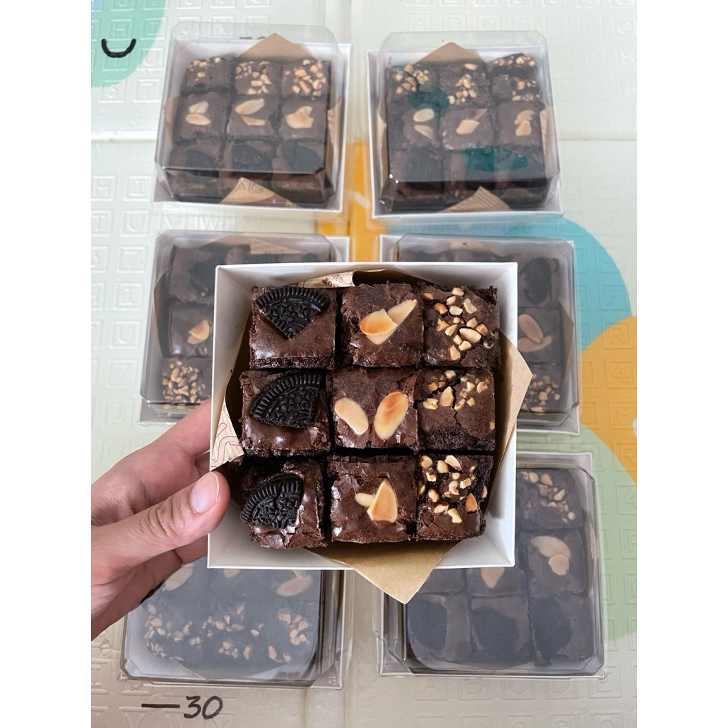 

bolu ketan item insert keju