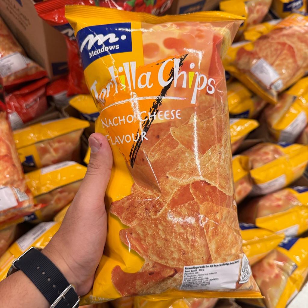 

Tortilla Chips Meadows Keripik Nacho Cheese Spicy 198 gram
