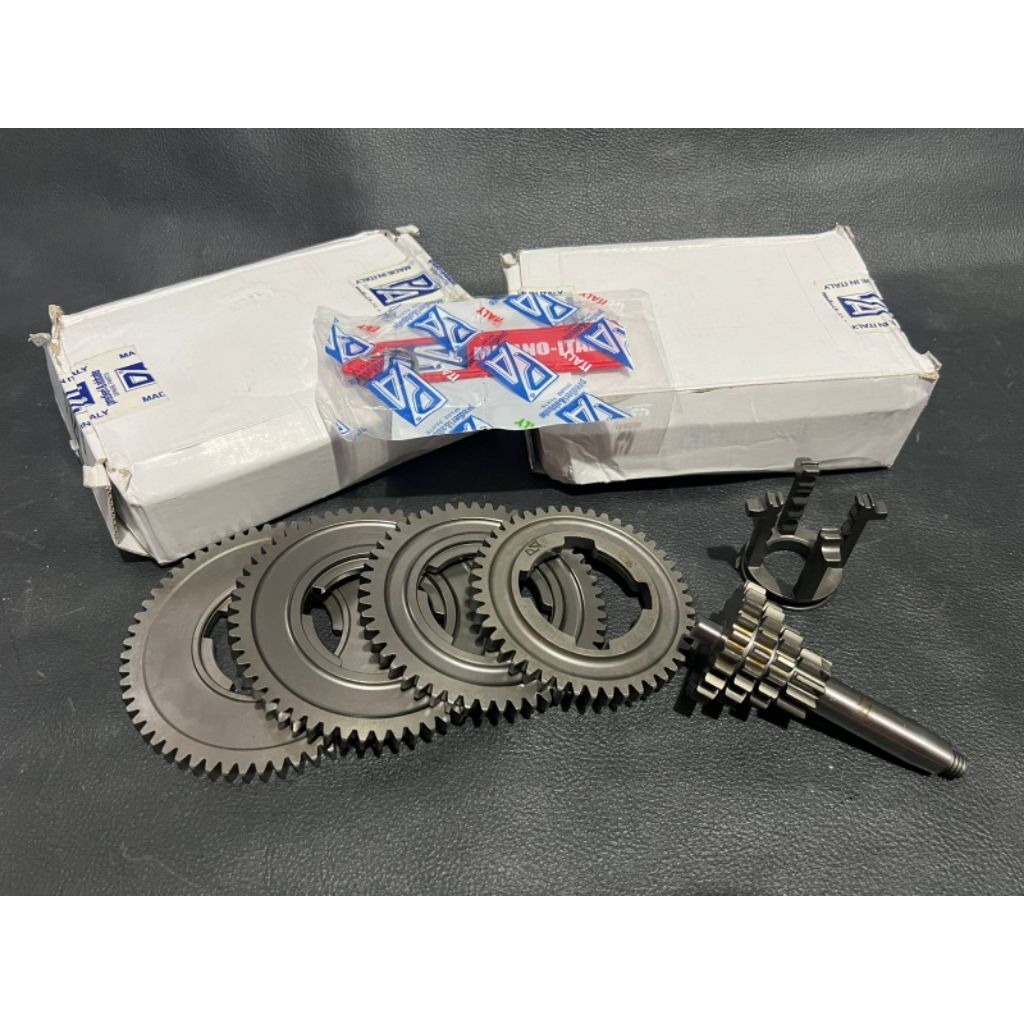 Gearbox rasio gigi 4 speed set vespa smallframe pts spesial darling pk125 PA P/A original italy mura
