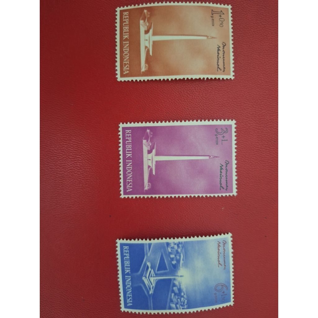 

perangko kuno Monas 3 warna isi 3pc