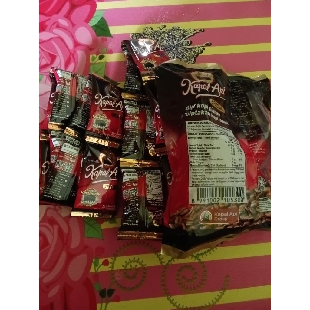 

kapal api spesial mix KOPI+GULA 6gr(20sachet)&23gr(10sachet)