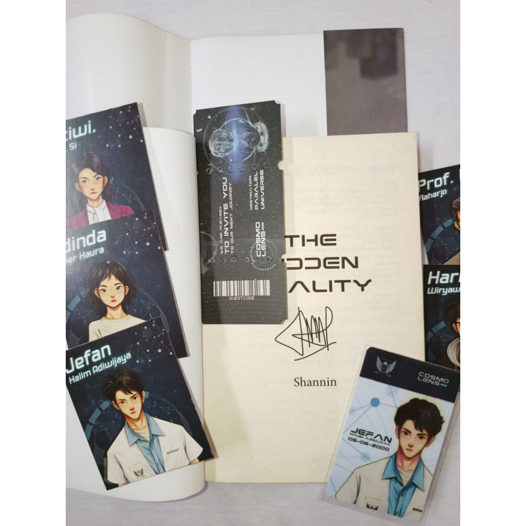 NOVEL PRELOVED THE HIDDEN REALITY