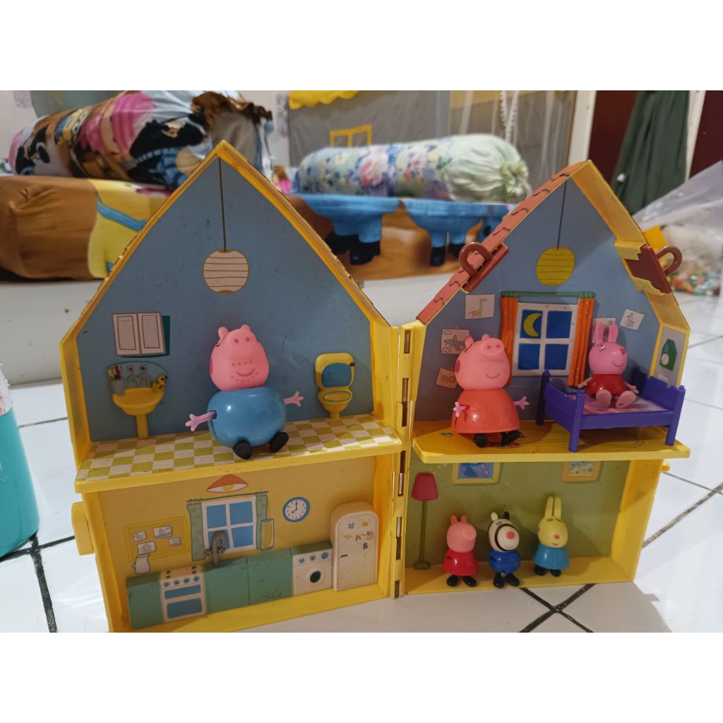 Preloved Rumah Peppa Pig Besar