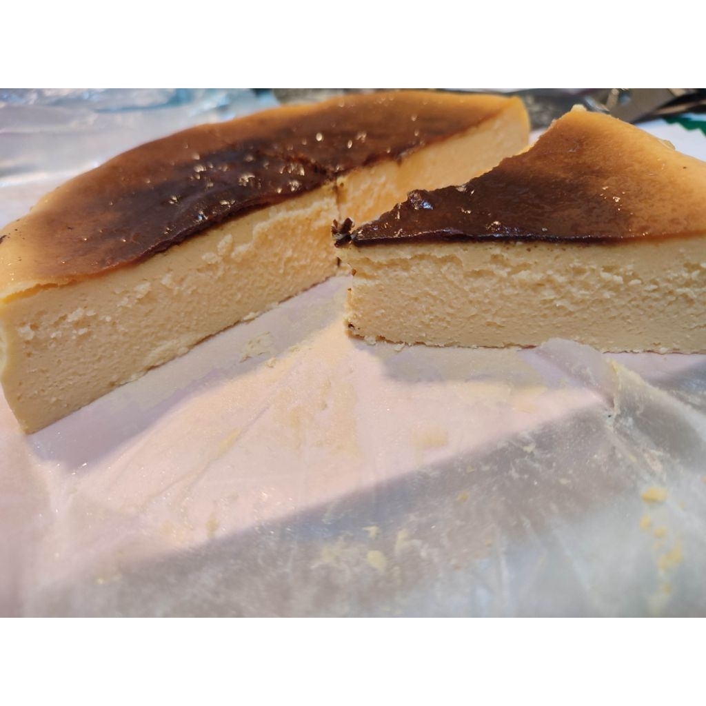 

Basque Original Burnt Cheese Cake
