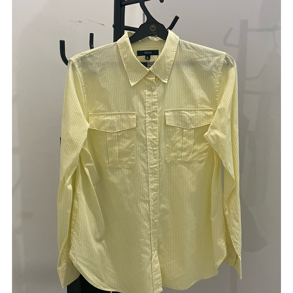 Preloved Kemeja Wanita Isuga
